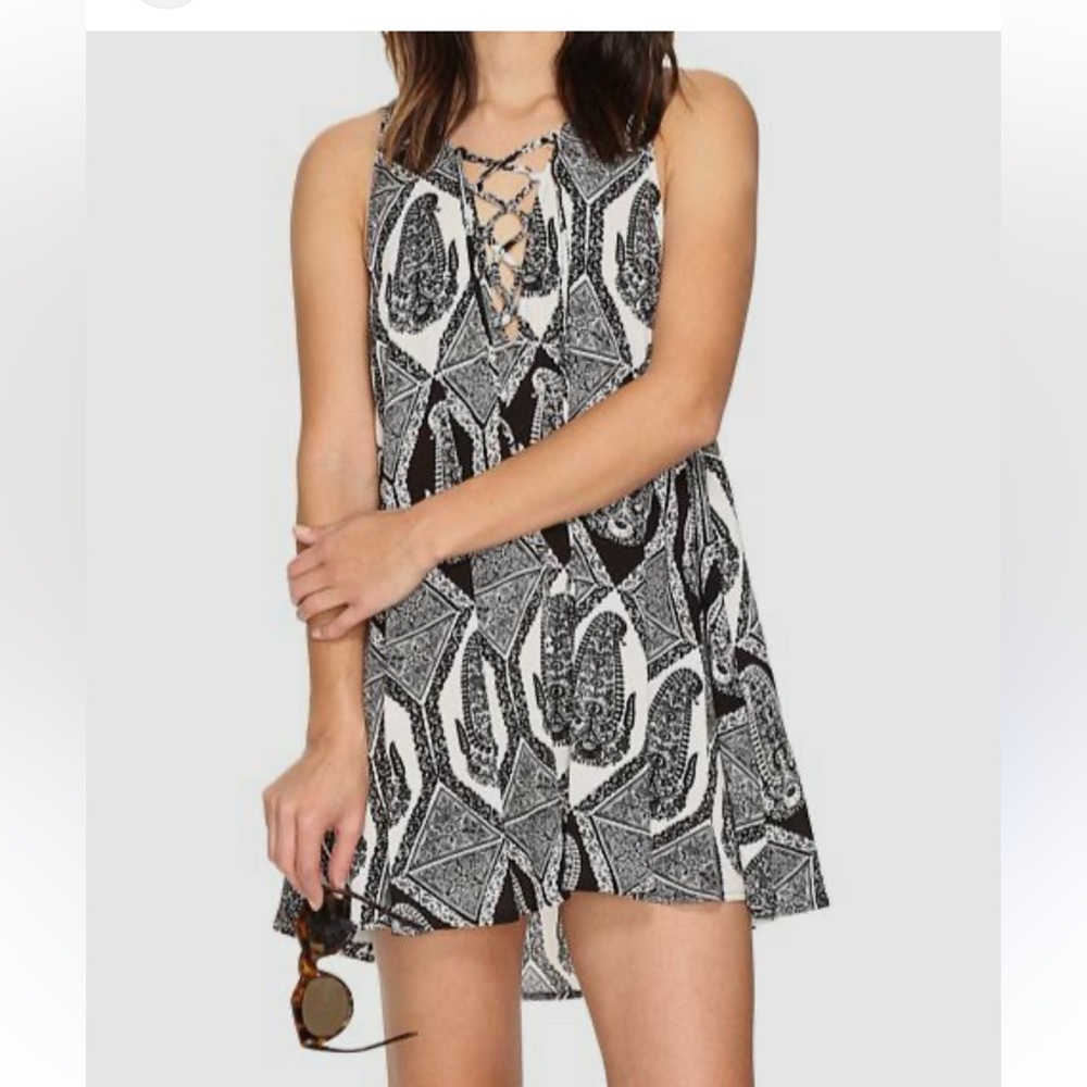 Show Me Your MuMu Black & White Paisley Tunic Dress